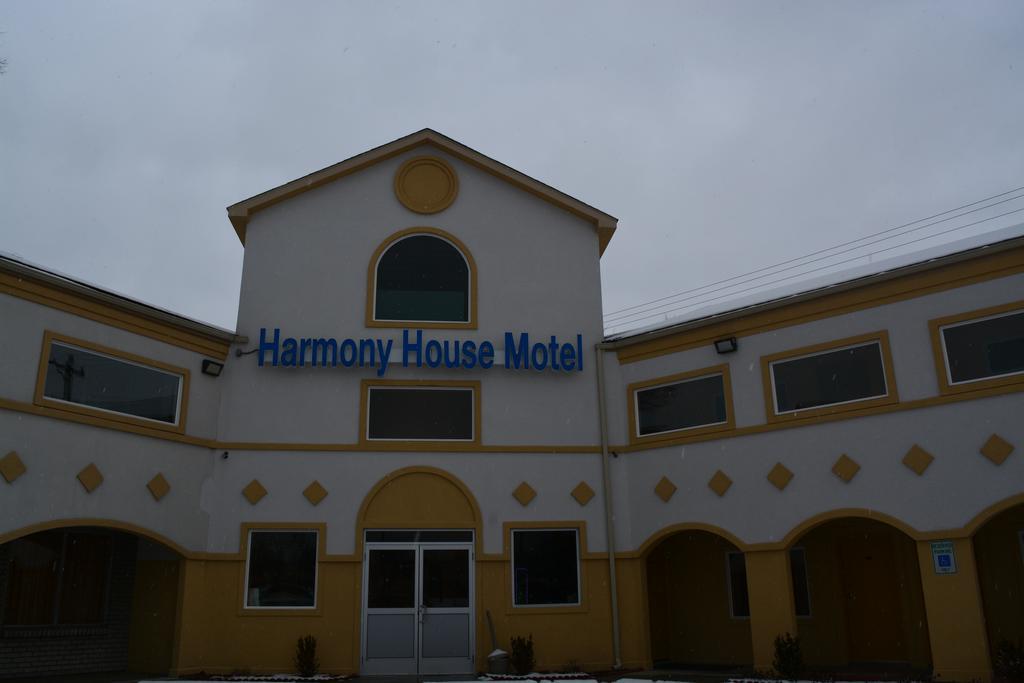 Мотель The Harmony House Іпсіланті Екстер'єр фото